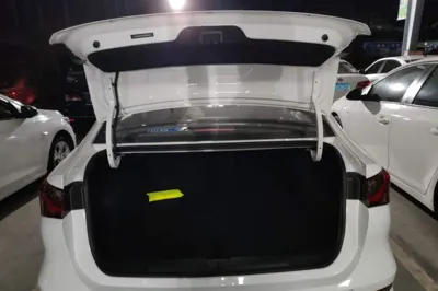 Roewe i5