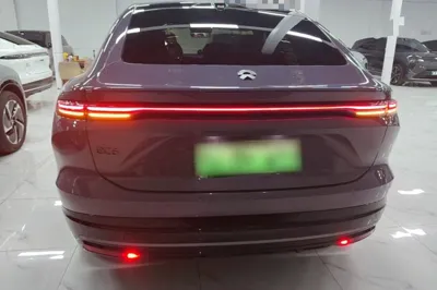 Nio EC6