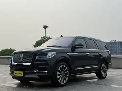 Lincoln Navigator
