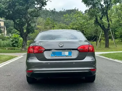 Volkswagen Sagitar