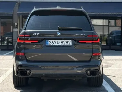 BMW X7