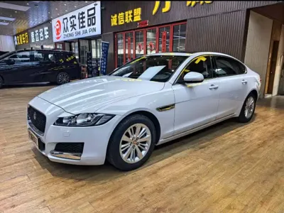 Jaguar XFL