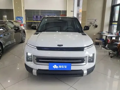 Geely ICON