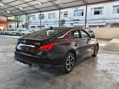 MG MG5