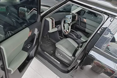 iCAR 03