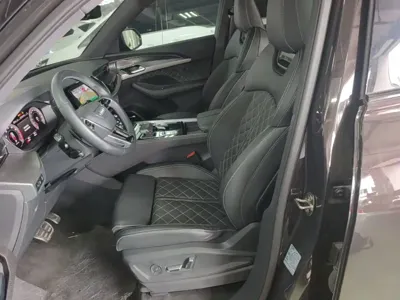 Audi Q6