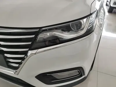 Roewe RX5