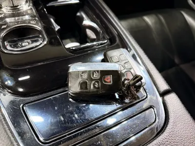 Jaguar XJ