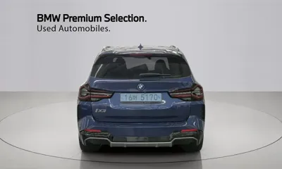 BMW iX3