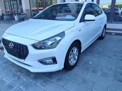 Hyundai Verna