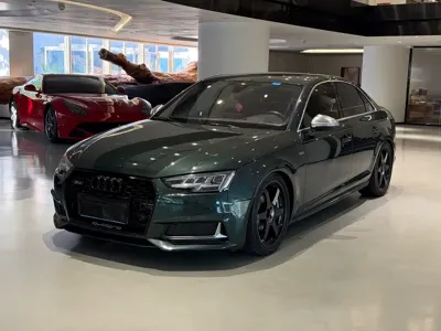 Audi S4