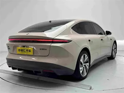 Nio ET5