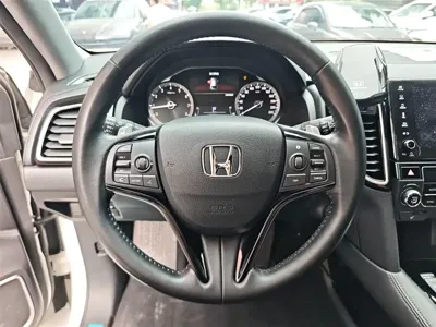 Honda UR-V