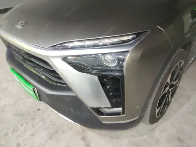 Nio ES8