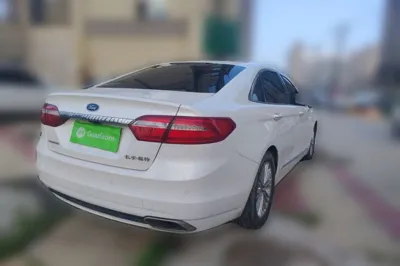 Ford Taurus