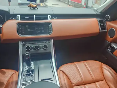 Land Rover Sport