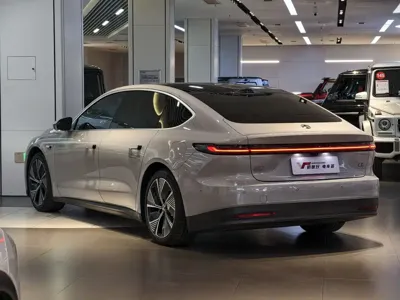 Nio ET7