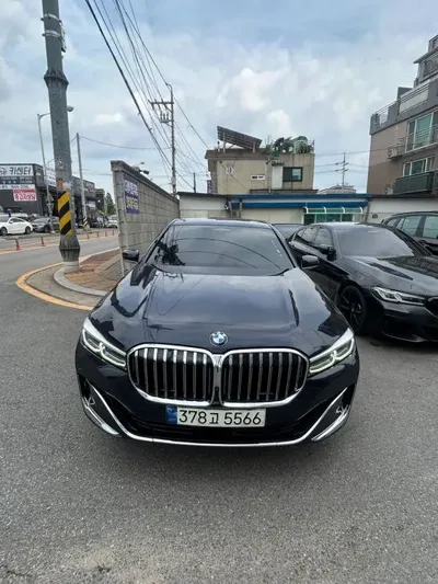 BMW 7-Series