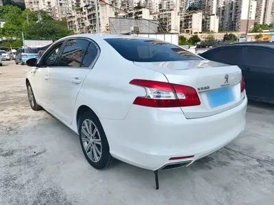 Peugeot 408