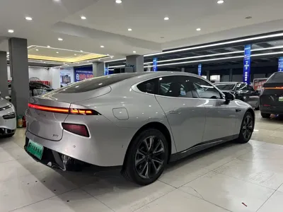 Xpeng P7
