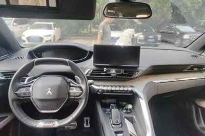Peugeot 5008