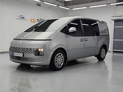 Hyundai Staria
