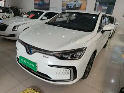 BAIC EU5