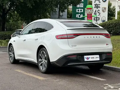 智界 Zhijie R7
