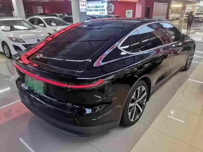 Nio ET7