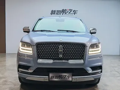 Lincoln Navigator