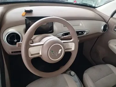Wuling MINIEV