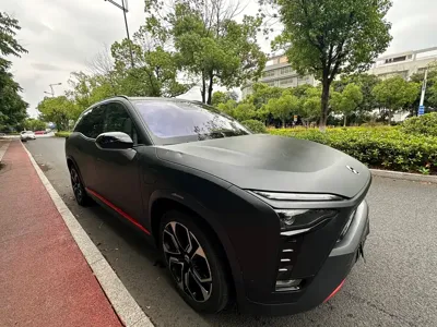 Nio ES8