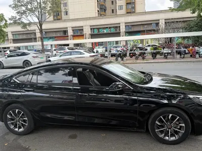 Hongqi Hongqi H5