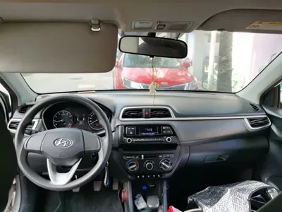 Hyundai Verna
