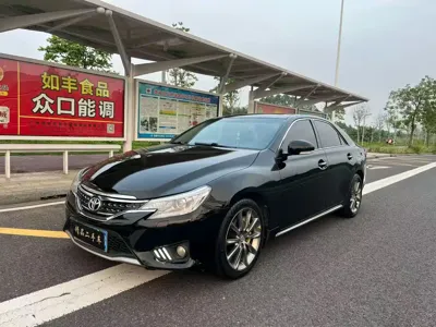 Toyota Reiz