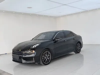 Lynk & Co 03