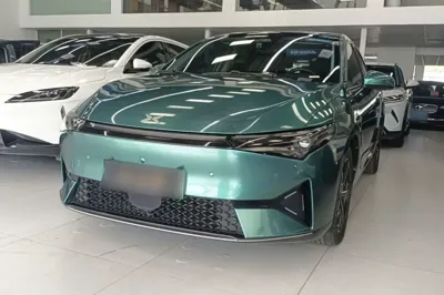 Xpeng P5