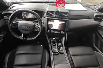 Lynk & Co 02 Hatchback