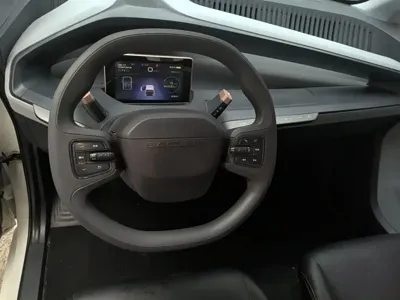 Baojun E200