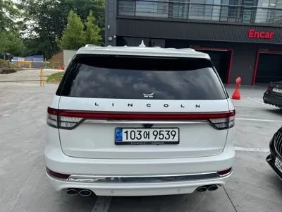 Lincoln Aviator