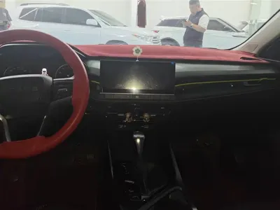 Roewe i5