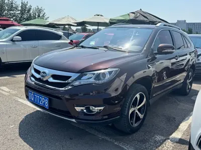 BYD S7