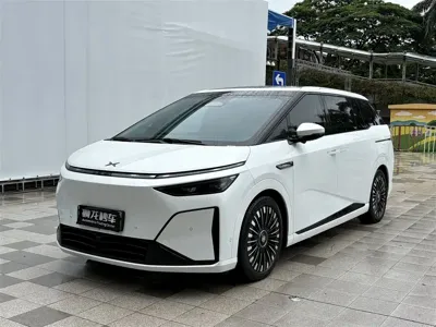 Xpeng X9