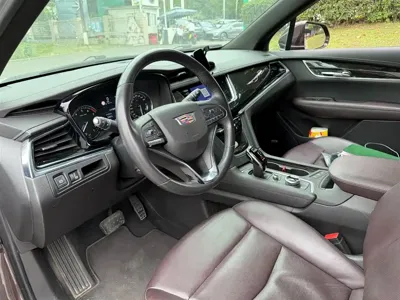 Cadillac XT6