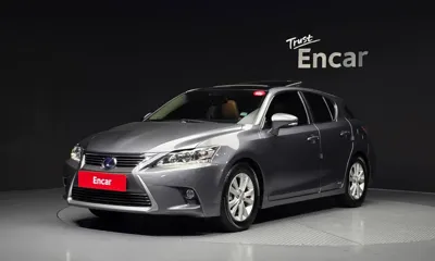 Lexus CT200h