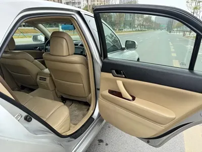 Toyota Reiz