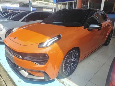 Lynk & Co 02 Hatchback