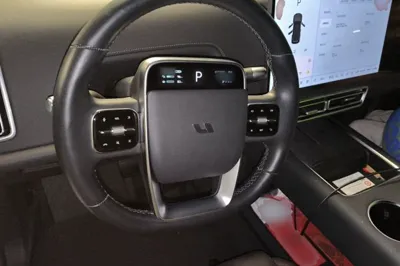 Li Auto L8