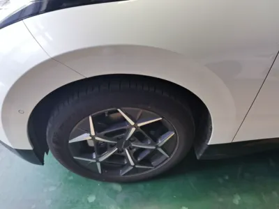 Lynk & Co Z20