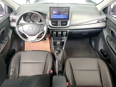 Toyota Yaris L